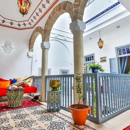 Riad Alech Эс-Сувейра Экстерьер фото